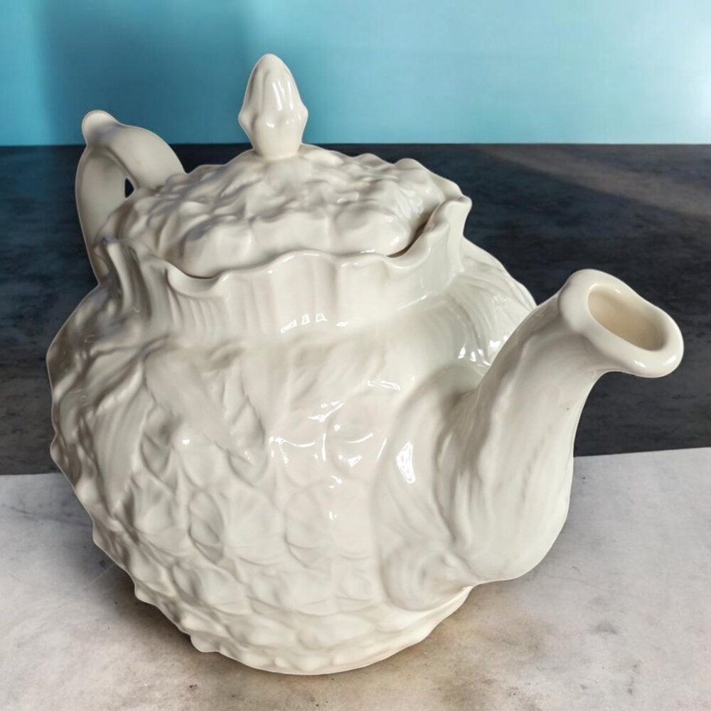SPODE PINEAPLE PORCELAIN TEAPOT Williamsburg Reserve Collection Made in England